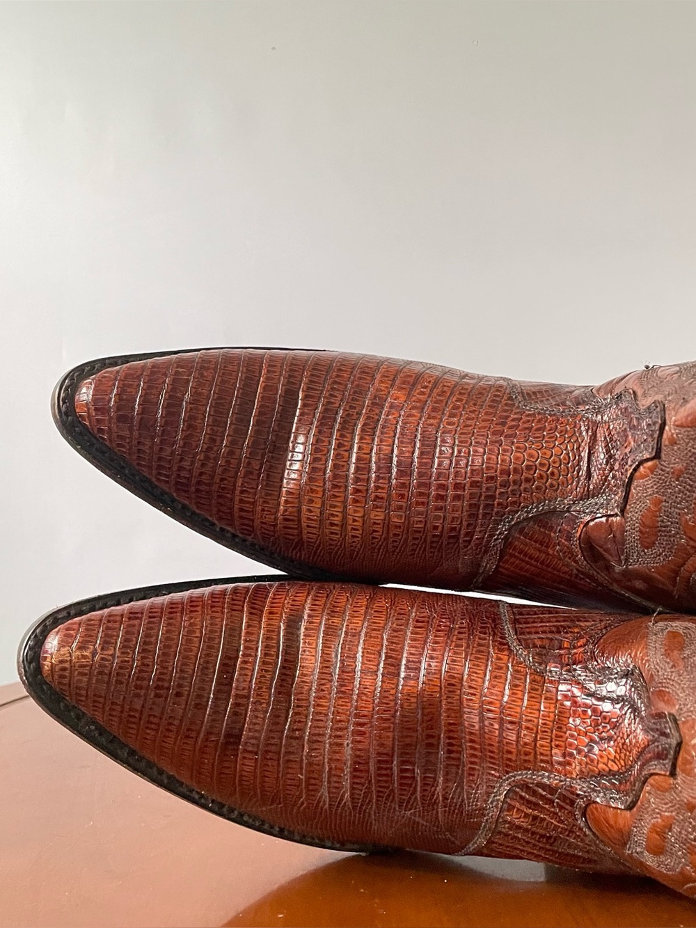 Zecuda Brown Croc-Embossed Women’s Cowboy Boots | US 9C - Picture 5 of 8